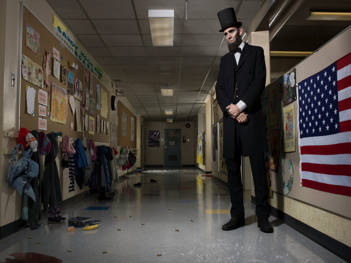 photographic tableau and social commentary includes American Presidents in order to examine American modern society.